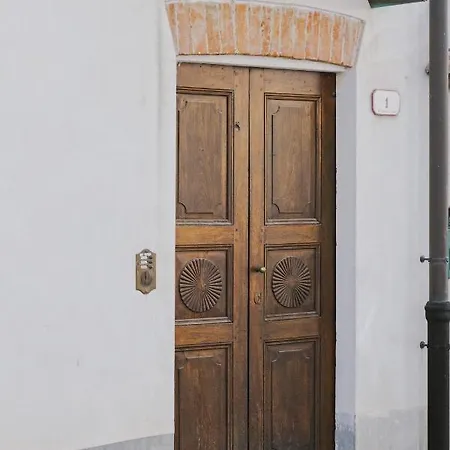 Casa Lobe - Charming In Village Centre 아파트 *
