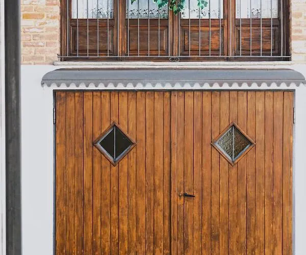 Casa Lobe - Charming In Village Centre *