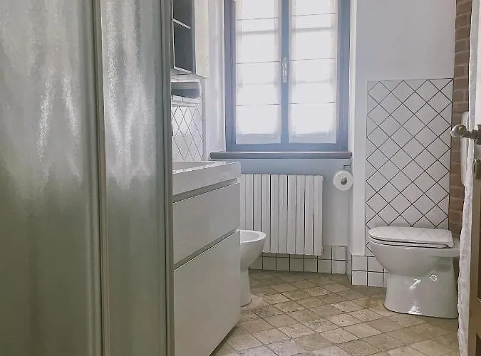 Casa Lobe - Charming In Village Centre Apartment